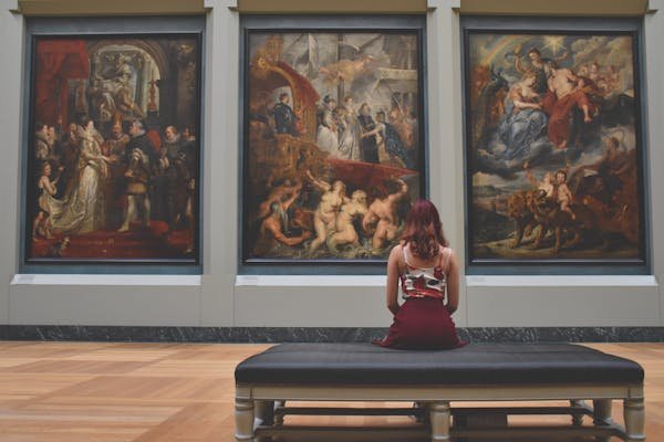 Découvrez les trésors cachés de la galerie d'art en ligne