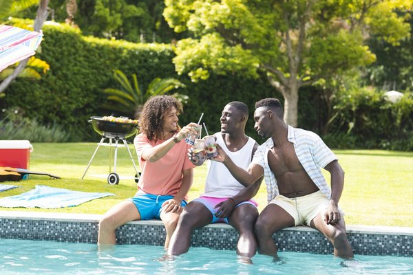 Créez votre piscine sur mesure à saint-tropez avec azur pool concept